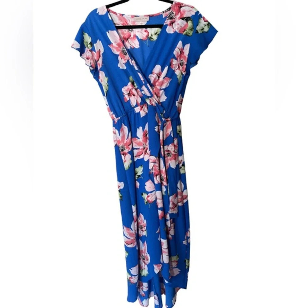 Floral Dress Size L High-Low Midi Short Sleeve V-neck Casual Blue Summer
